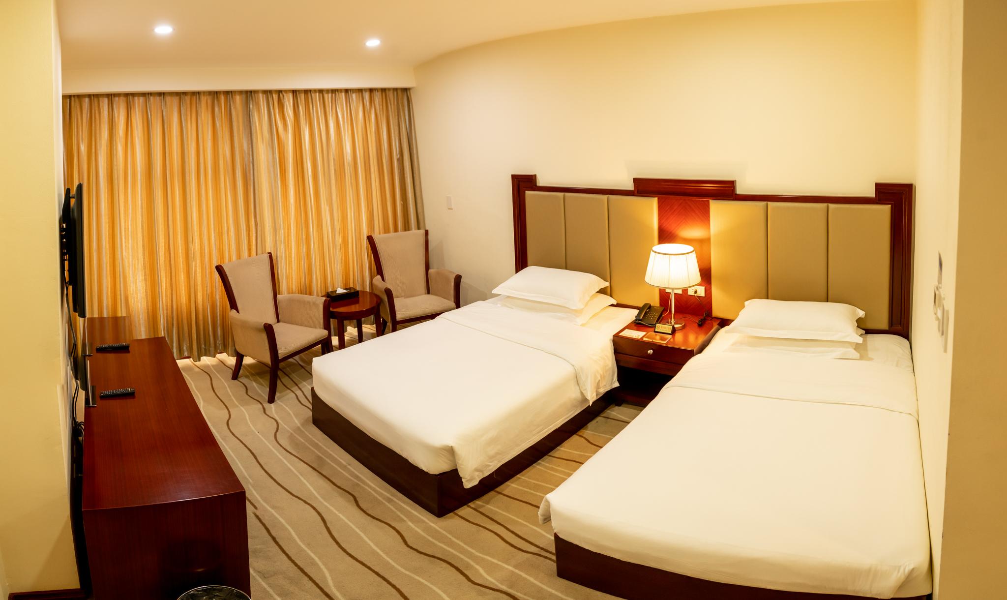 Swiss-Belhotel Blulane Manila Bagian luar foto
