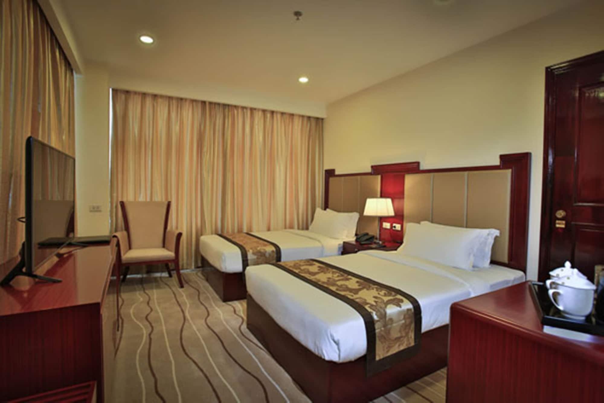 Swiss-Belhotel Blulane Manila Bagian luar foto