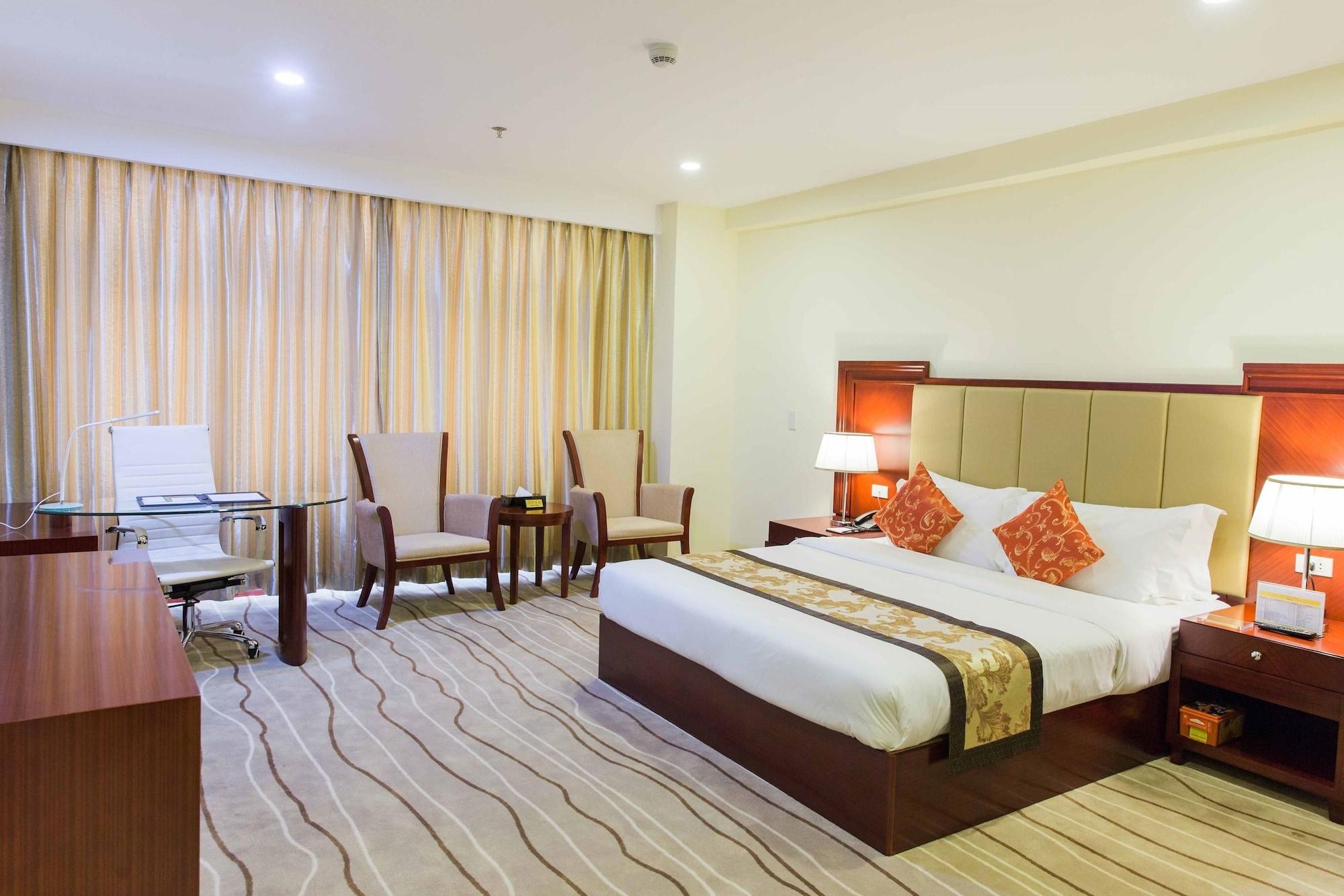 Swiss-Belhotel Blulane Manila Bagian luar foto