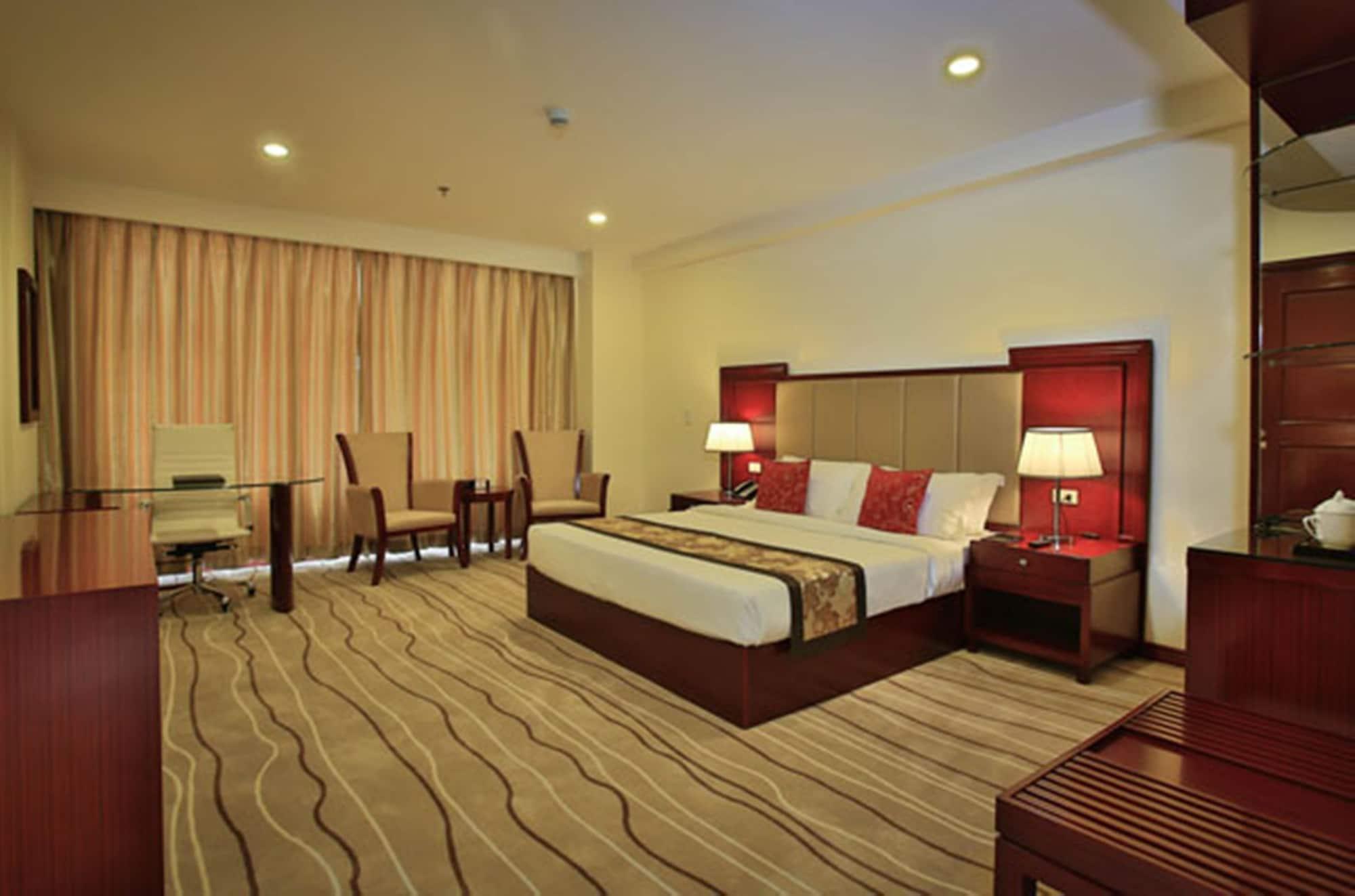 Swiss-Belhotel Blulane Manila Bagian luar foto