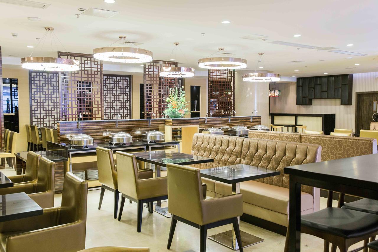 Swiss-Belhotel Blulane Manila Bagian luar foto
