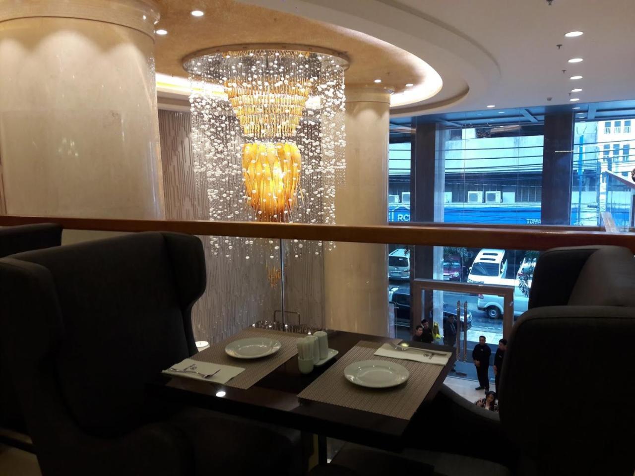 Swiss-Belhotel Blulane Manila Bagian luar foto