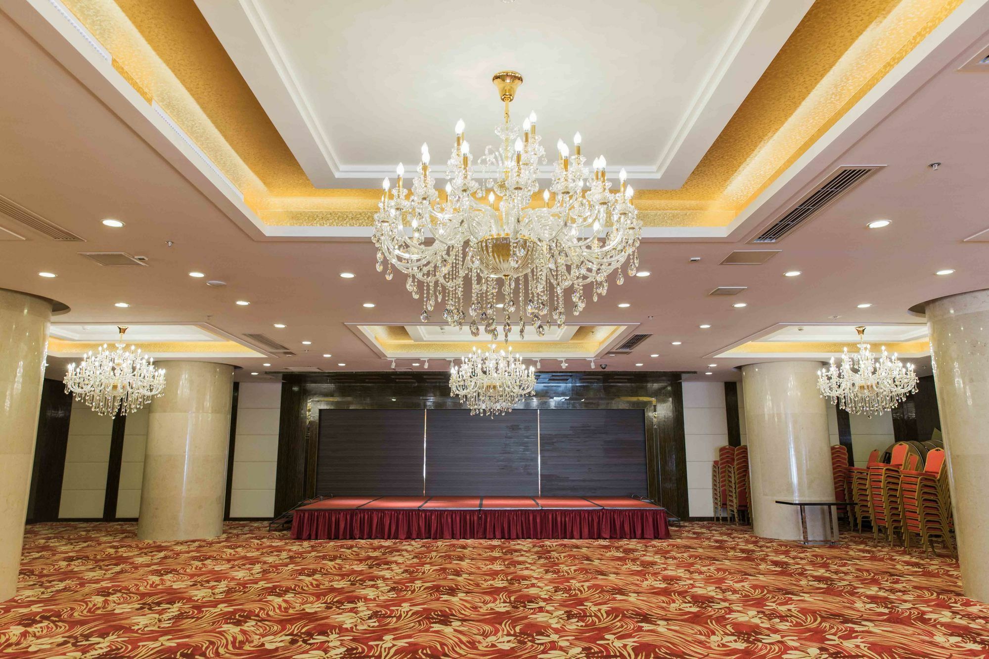 Swiss-Belhotel Blulane Manila Bagian luar foto